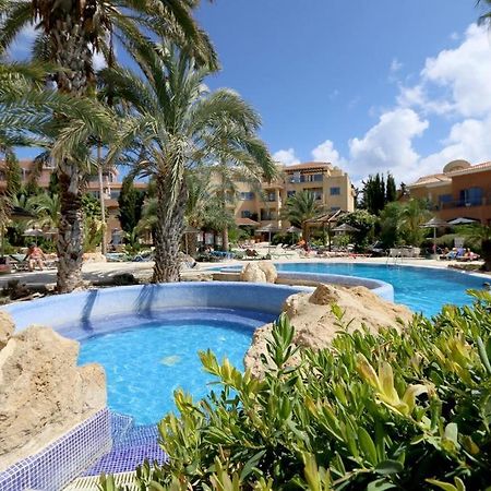 Stylish 1 Bedroom Apartment In Limnaria Gardens Pafos Pokój zdjęcie