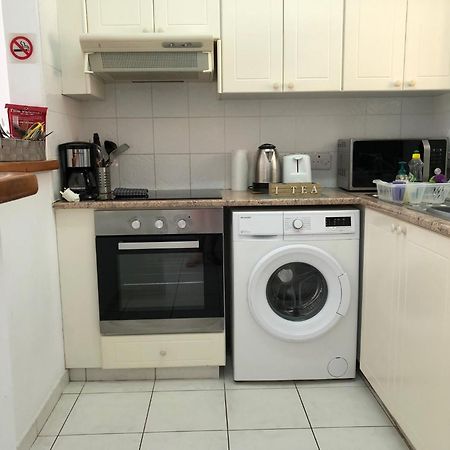 Stylish 1 Bedroom Apartment In Limnaria Gardens Pafos Zewnętrze zdjęcie