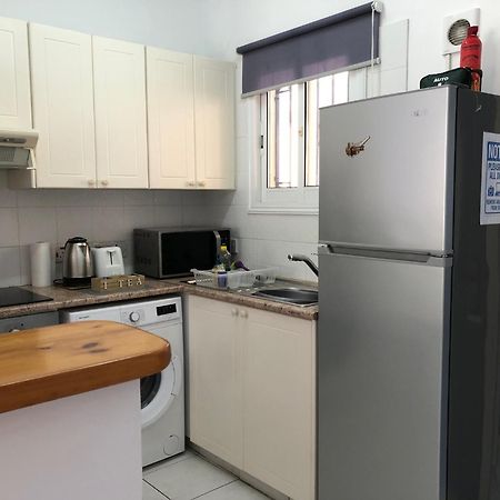 Stylish 1 Bedroom Apartment In Limnaria Gardens Pafos Zewnętrze zdjęcie