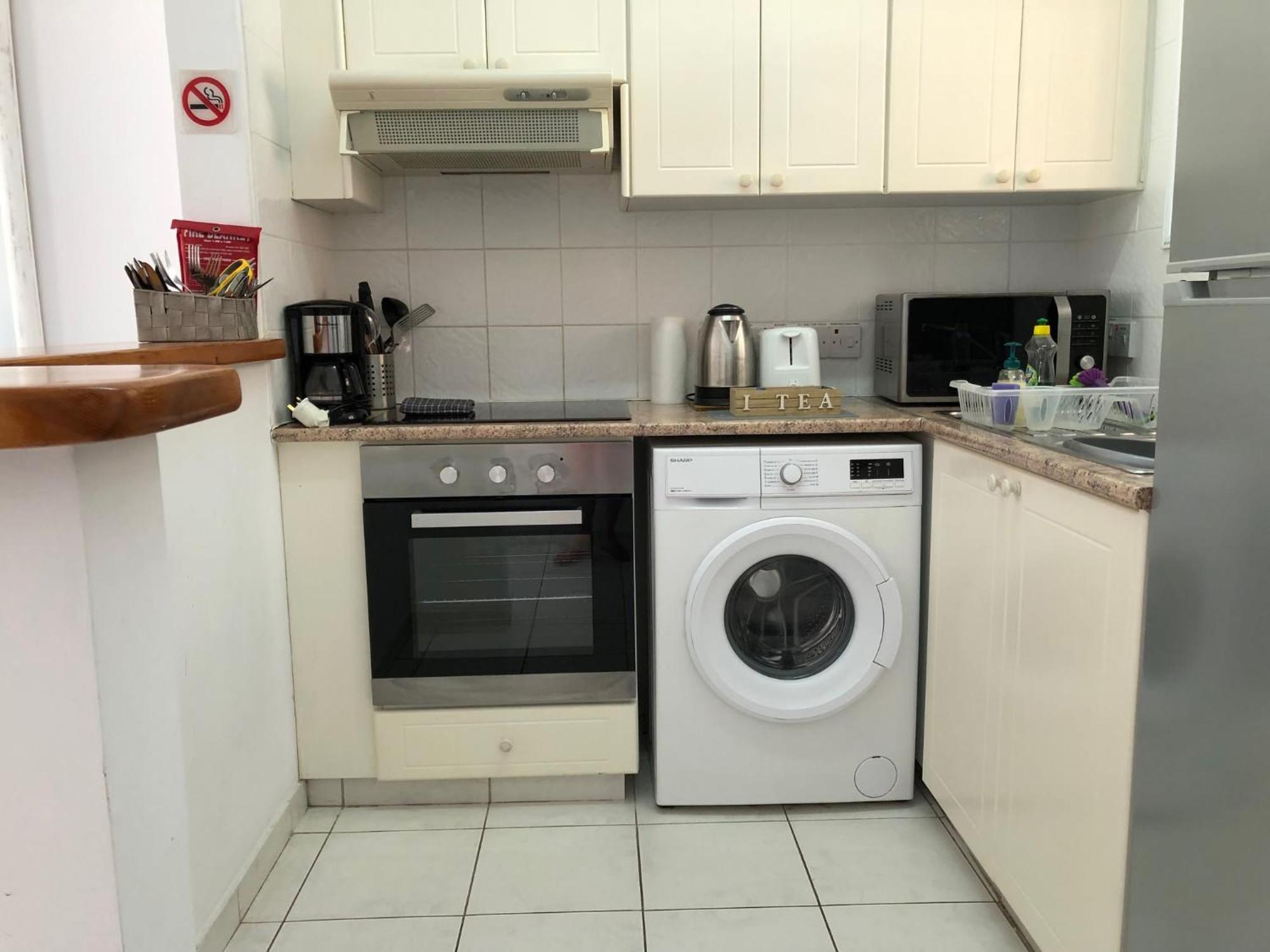 Stylish 1 Bedroom Apartment In Limnaria Gardens Pafos Zewnętrze zdjęcie