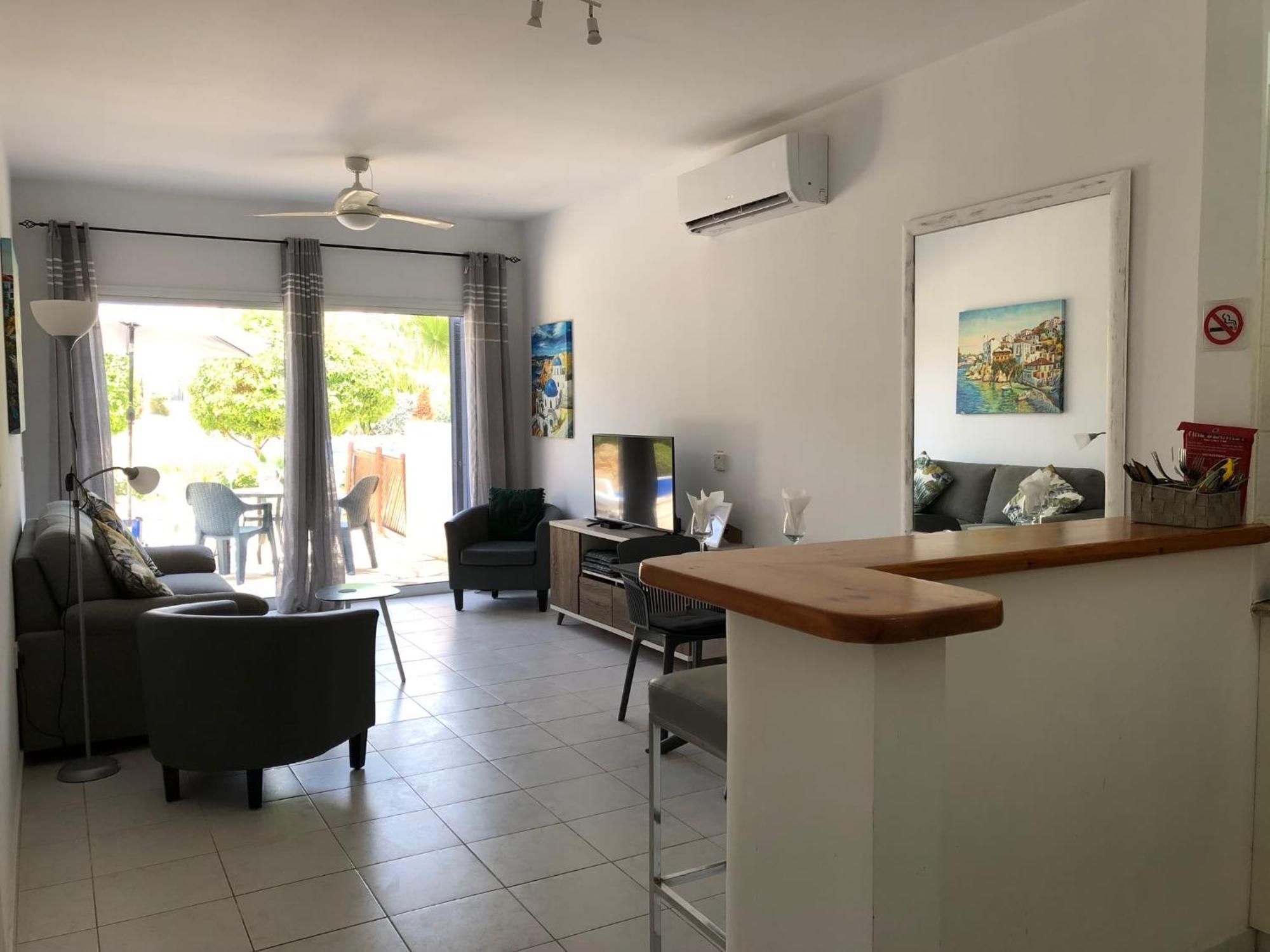 Stylish 1 Bedroom Apartment In Limnaria Gardens Pafos Zewnętrze zdjęcie