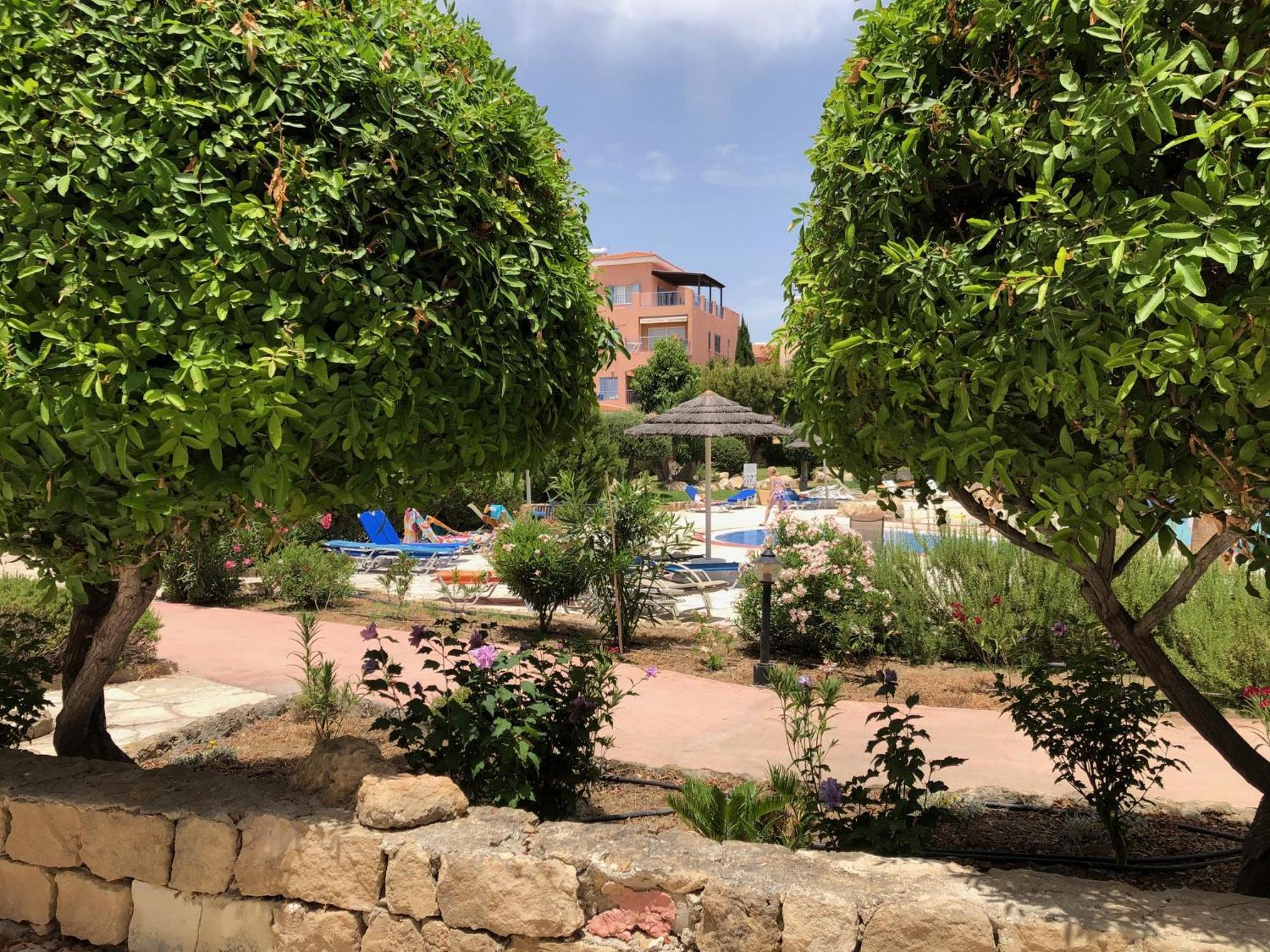 Stylish 1 Bedroom Apartment In Limnaria Gardens Pafos Zewnętrze zdjęcie