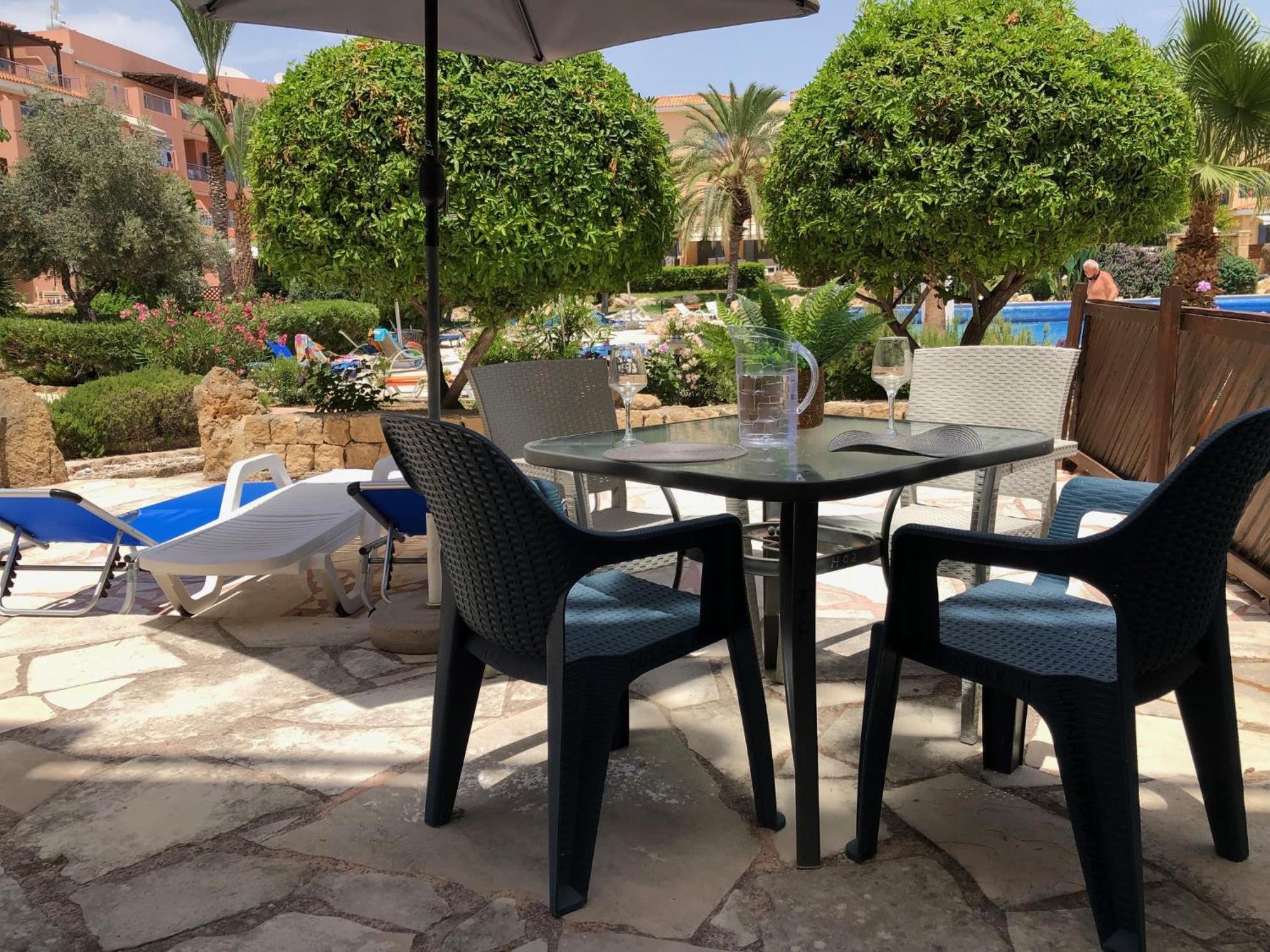 Stylish 1 Bedroom Apartment In Limnaria Gardens Pafos Zewnętrze zdjęcie