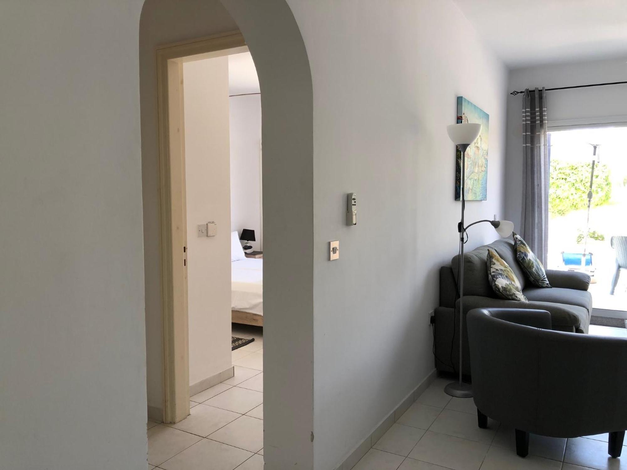Stylish 1 Bedroom Apartment In Limnaria Gardens Pafos Zewnętrze zdjęcie