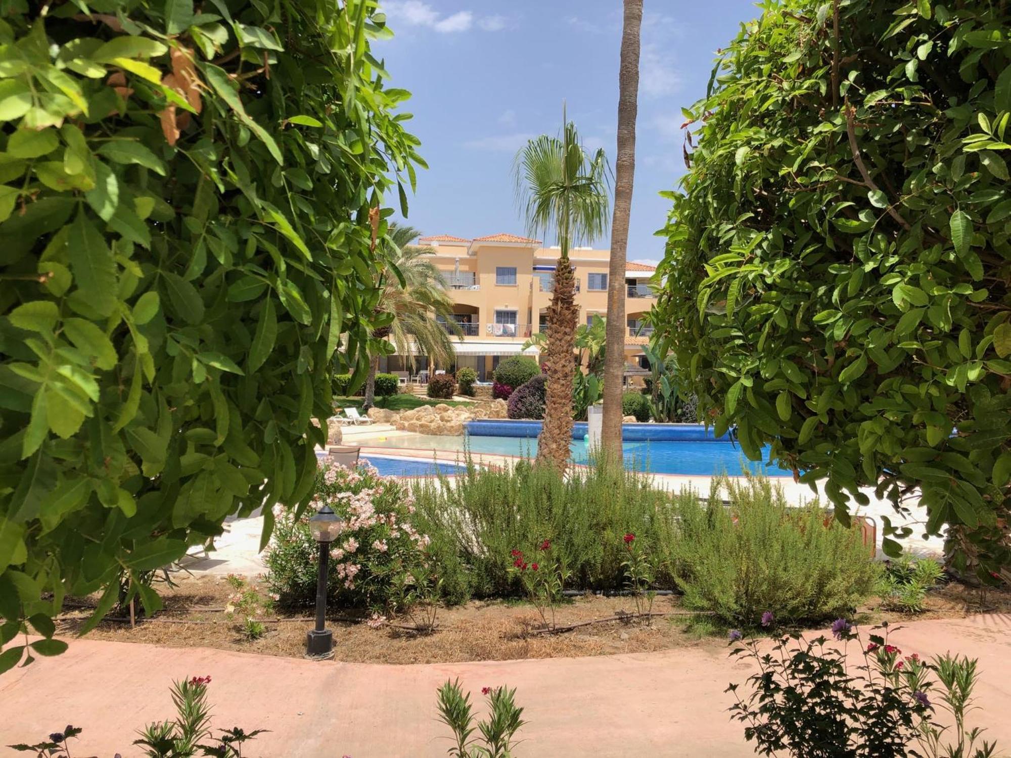 Stylish 1 Bedroom Apartment In Limnaria Gardens Pafos Zewnętrze zdjęcie